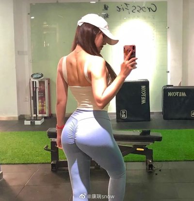 首例‘脑机接口’失控事故，亿万富翁因植入芯片失忆！