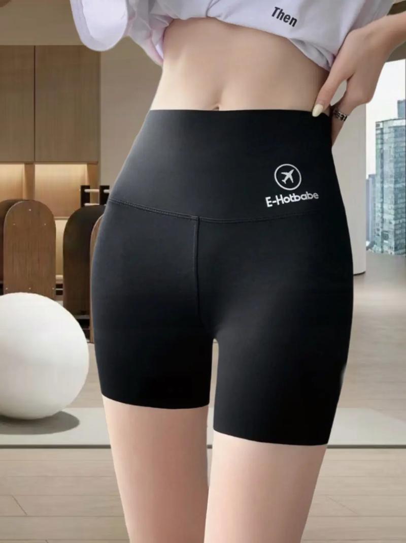 背叛与欲望的火焰：她与丈夫的律师共谋，设计让丈夫一无所有