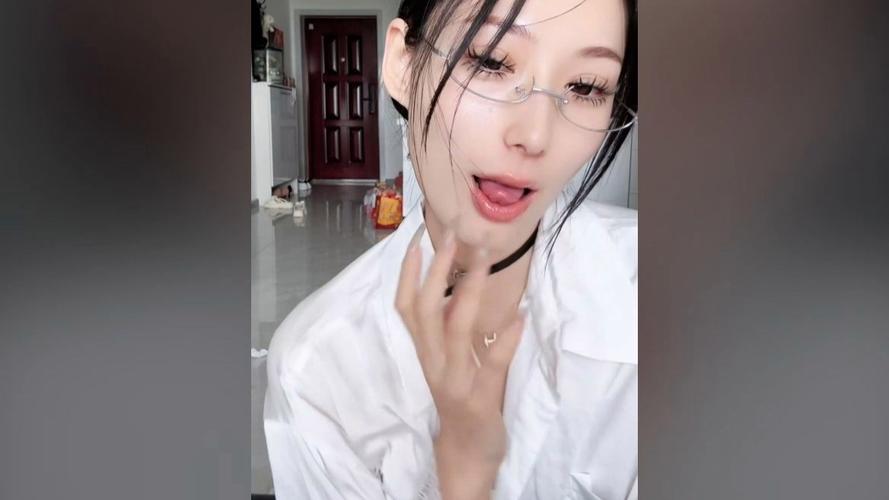 师生恋狗血翻车：实验室的暧昧