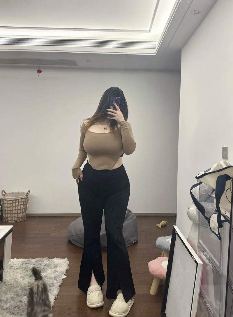 校园风波：学霸校草夜店派对被曝光