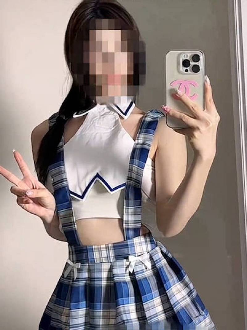 咖啡店店长江诺被员工控诉“只上班不干活”？内部矛盾升级，消费者也加入吃瓜