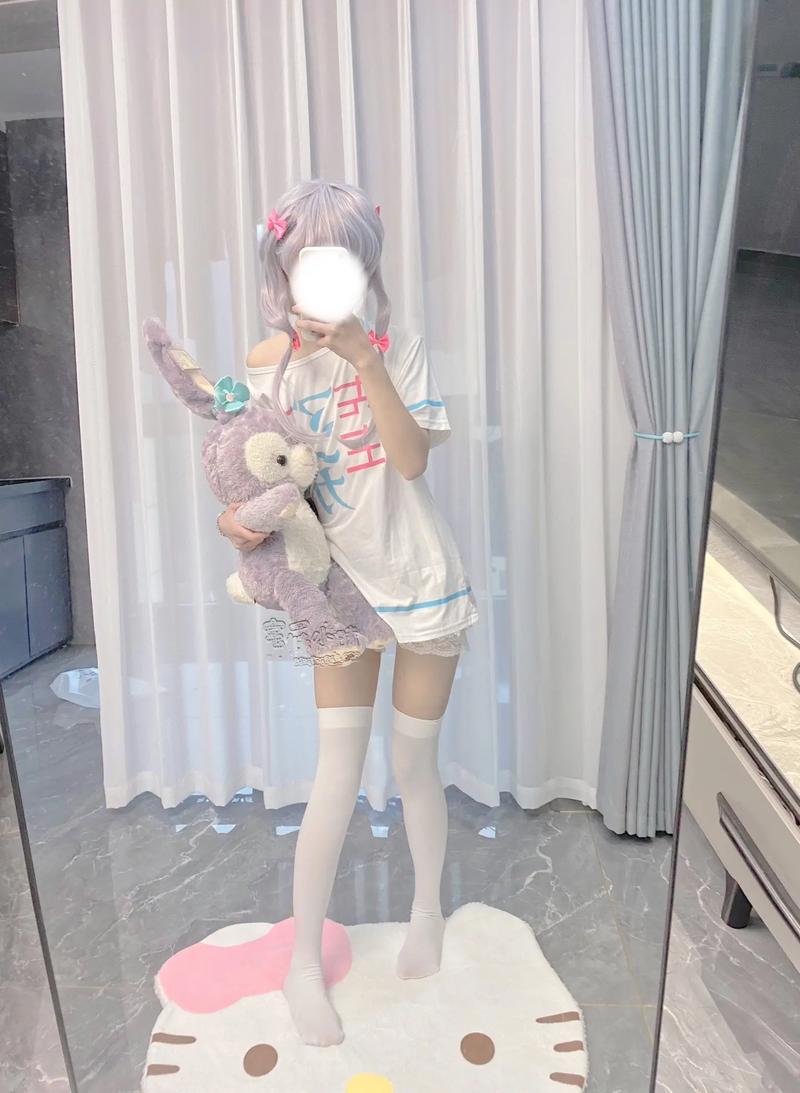 奶茶店百万销量老板与前女友互撕：社死聊天记录外泄