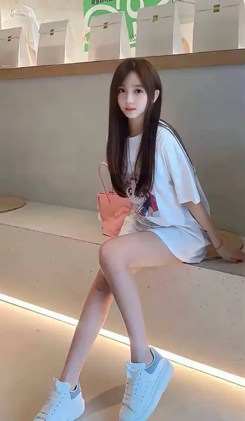 校园文艺社团内讧：社长、副社长三角恋曝光