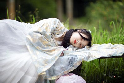 幼儿园萌娃“丝滑”运球走红：篮球启蒙中的成长密码