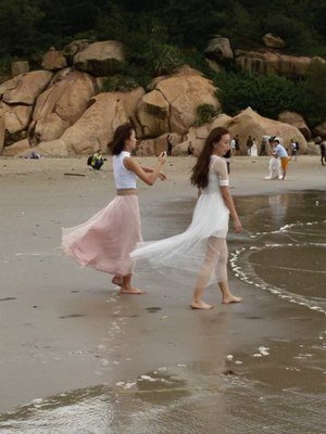 酒店假冒五星级服务：虚假宣传骗取客户高额费用