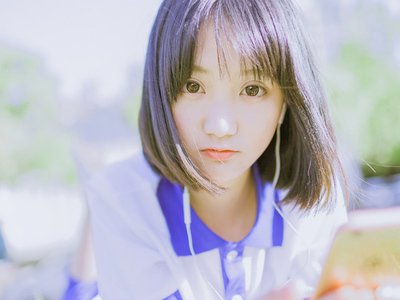 金融公司内幕交易丑闻：高层人员操控市场